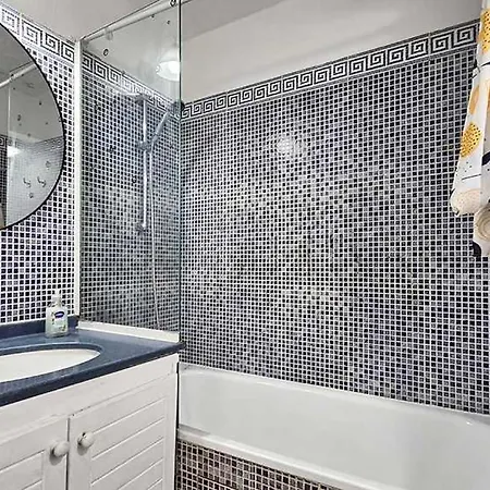 Lx153 Clim Balcon & Piscine - 2mn Des Plages